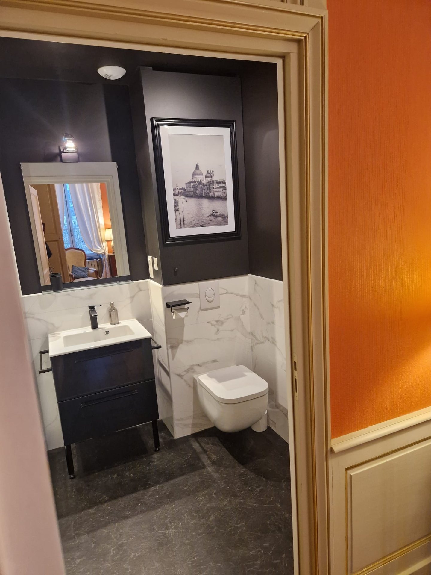 Salle d’eau privative de la chambre Les Enfants de la Mer